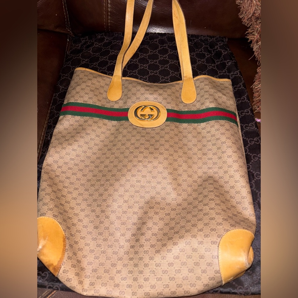 Authentic Gucci Beige Tote Bag
